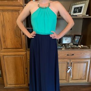 Gibson-Latimer, Medium, floor length dress 🤩